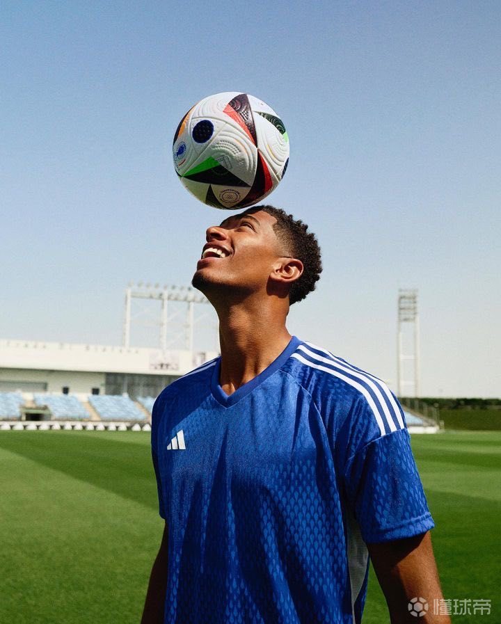 球星压哨三分把比赛送进加时